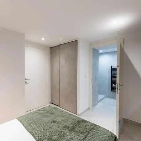 Appart Hotel 3 Chambres Piscine & Jacuzzi A Saint-Raphael